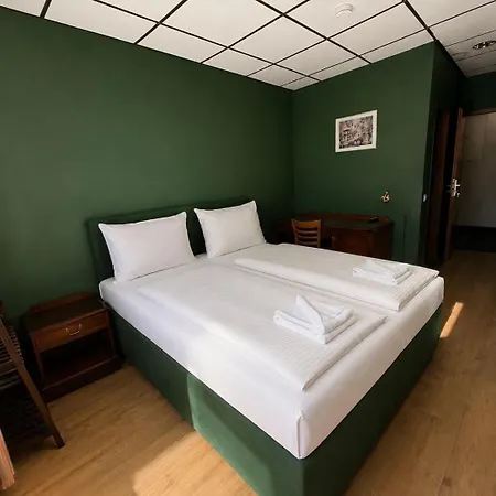 Otel Vintage S-weilimdorf 3*